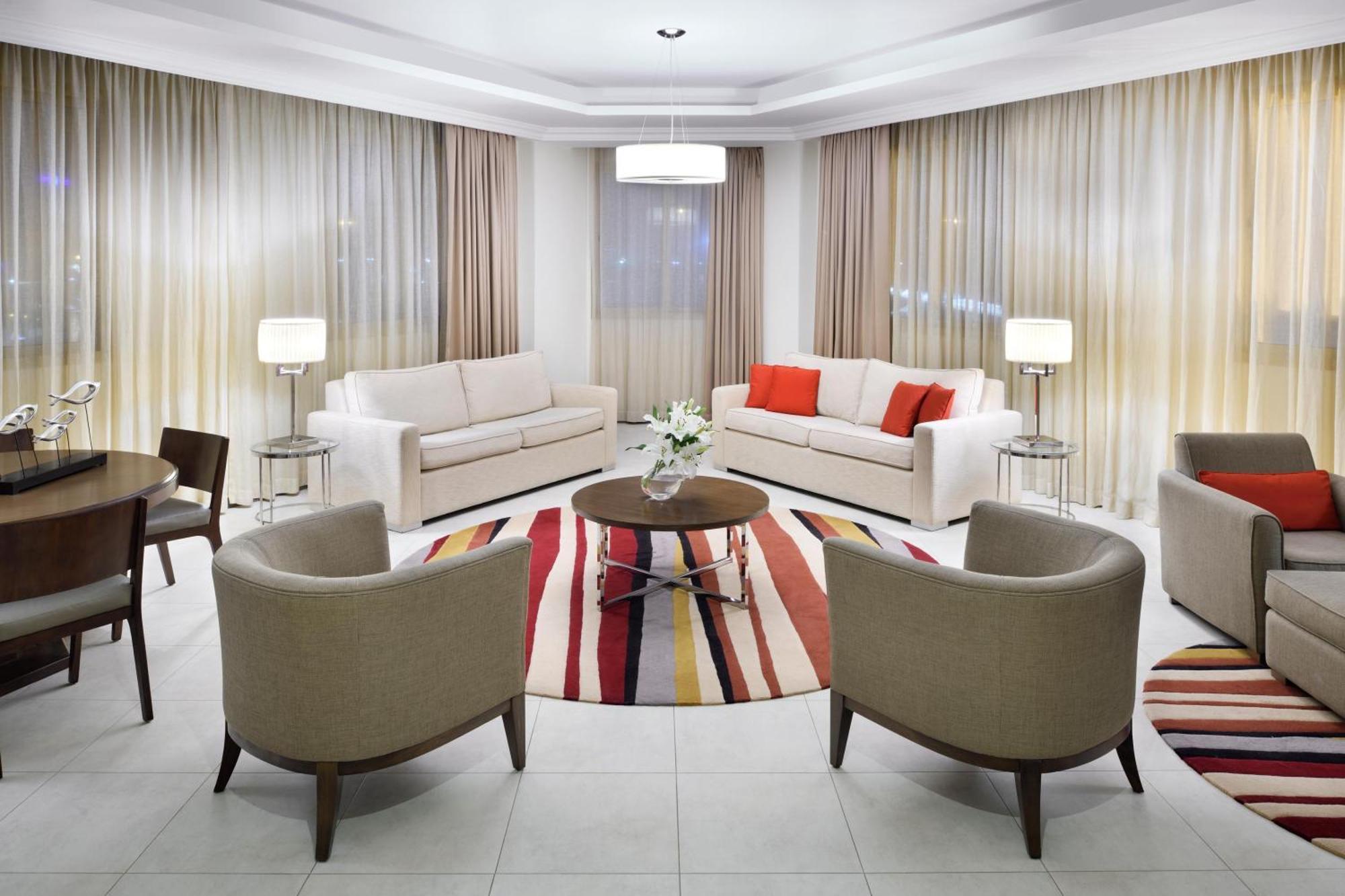 Marriott Executive Apartments Riyadh, Convention Center Екстериор снимка